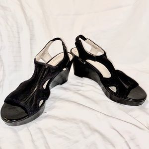 Adrienne Vittadini wedges